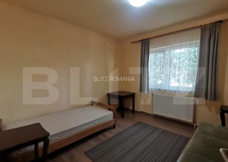 Apartament 2 camere, decomandat, zona Soarelui