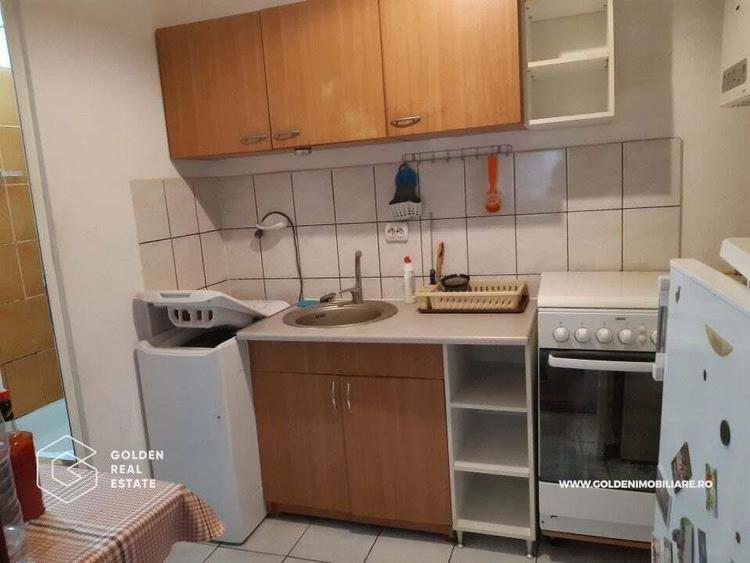 Casa mare, cu 4 apartamente a cate 1, 2, 3 ?i 4 camere fiecare - 3