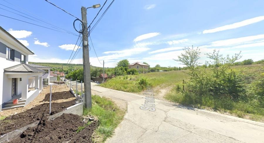 Teren Autorizabil Constructii, 1055 mp. Centru Chinteni 21 Decembrie - 3