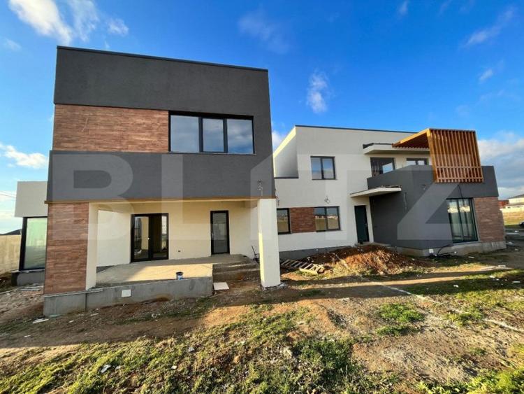 Casa cuplata P + E, 116 mp utili, teren 330 mp, zona Selgr - 3