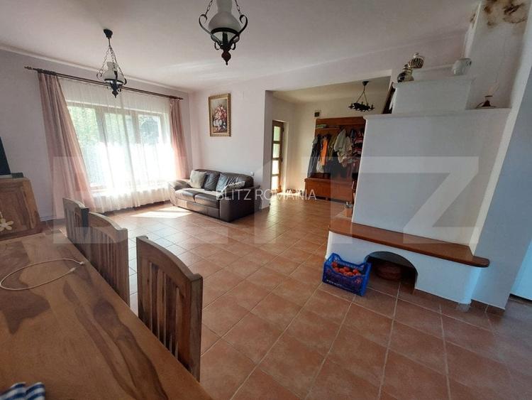 Casa individuala, 240 mp cu teren 1200mp, Dezmir, zona Planoare!