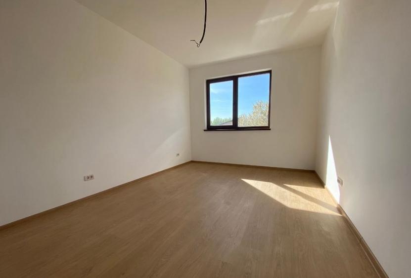 Parc Ghindiceni, vila individuala P+1, 4 camere, 3 bai, 240 mp teren - 6