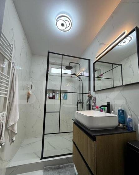 Apartament 3 camere, modern, 64 mp, renovat complet, zona Ul - 7