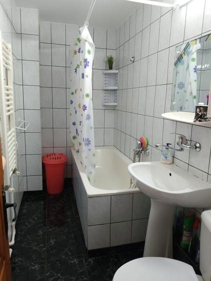 Inchiriez apartament 2 camere - 10