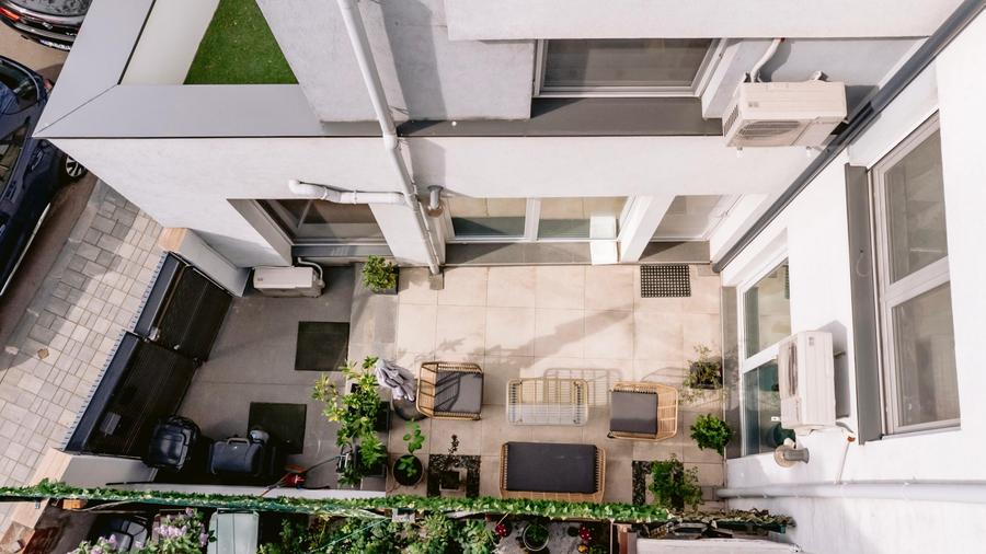 CASA DEOSEBITA IN ZONA REZIDENTIALA - PLANTELOR - MANTULEASA - ARMENEASCA - 1