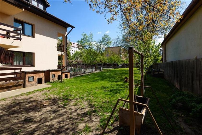 FILM! Vila impozanta,pretabila pe segmentul comercial/ servicii,Tractorul,Brasov - 10