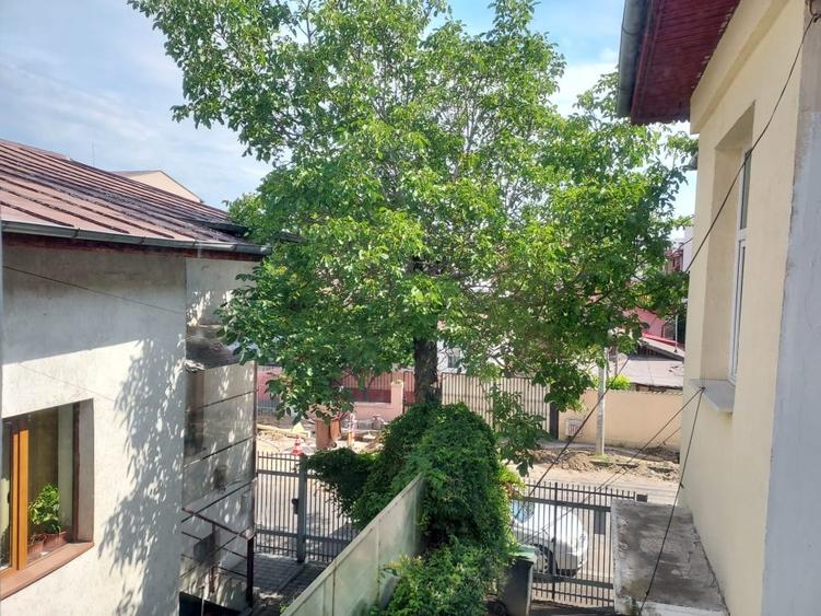 PARTICULAR TITULESCU-METROU BASARAB vila , IDEAL FIRMA,5 cam 1300 eur - 13