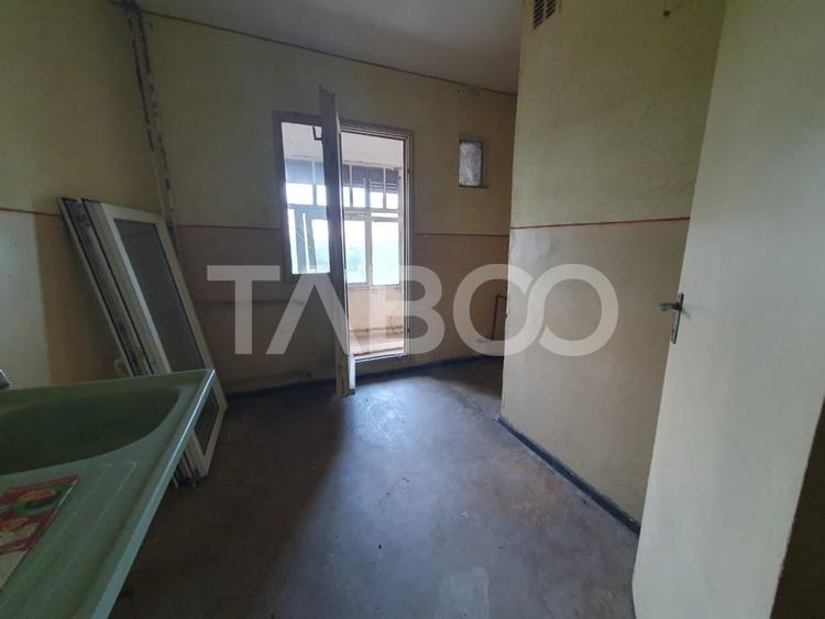 Apartament 2 camere decomandat 45 mp utili zona Plopului - 4