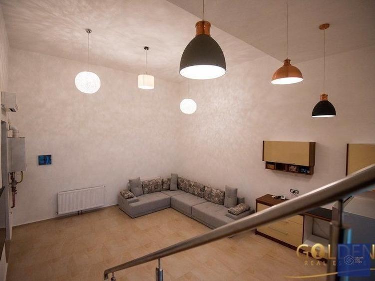 Apartament  B-dul Revolutiei, cladire perioada interbelica, comision 0% - 4