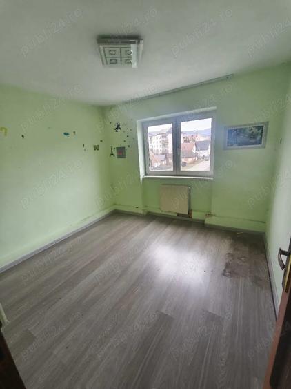 apartament de vanzare - 3