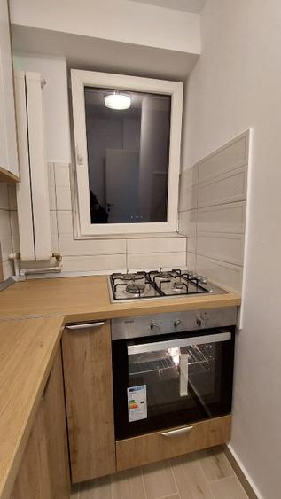 Proprietar, inchiriez garsoniera complet renovata si mobilata modern - 13