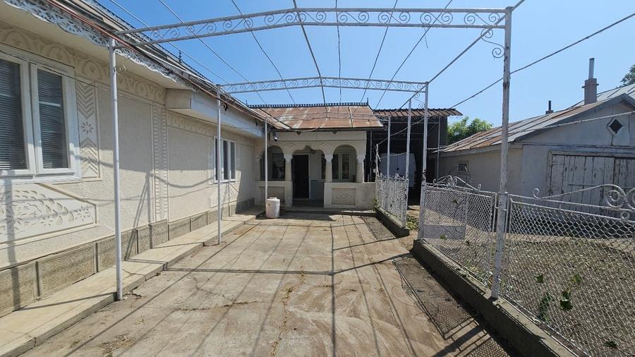 Casă Drăgănești, Tecuci - 1500 mp teren - 1