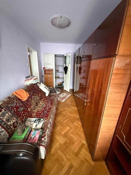 De vânzare apartament 3 camere Zona Bld Independeței - 9
