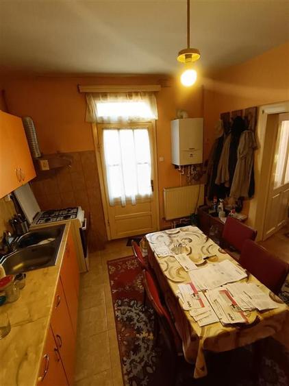 Casa pretabila 2 familii, 6 camere, teren 390 mp, zona Centrala - 14