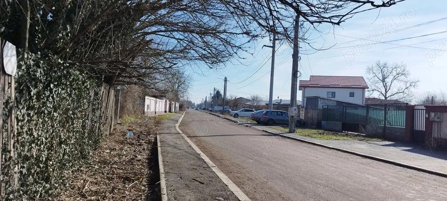 Casa batraneasca. Curte 10.600 mp . Deschidere 53 200. Stradal. Toate utilita?ile. Acte la zi. - 5