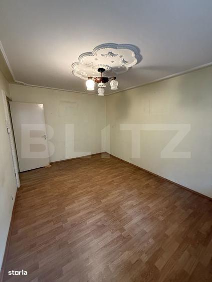 Apartament 2 camere Decomandat Zona 13 Decembrie - 8