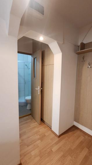 Garsoniera mobilata si utilata, etaj 2, Triaj 320 - 7