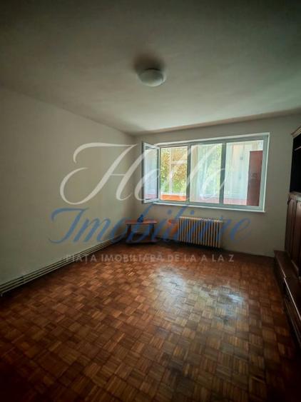 Apartament cu 2 camere decomandat în Gruia
