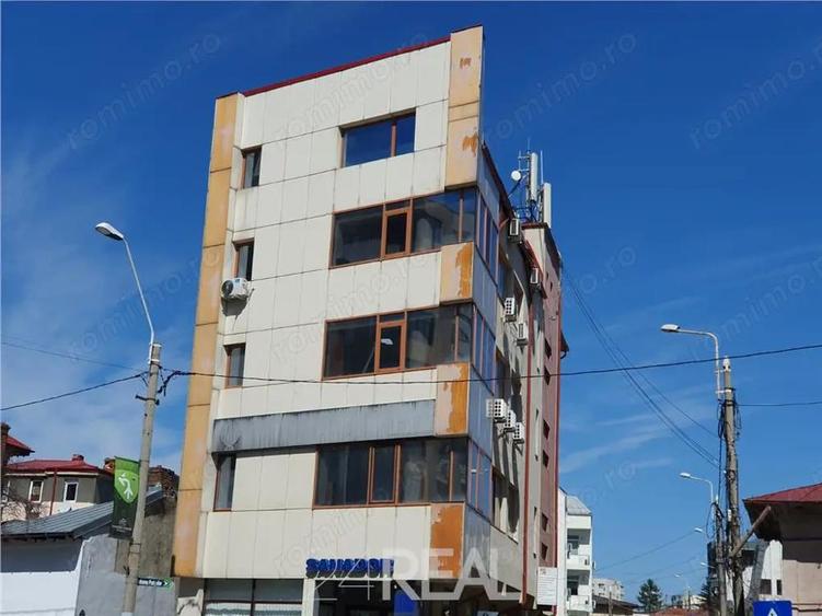 Spatii birouri - Calea Plevnei - de la 85 mp - 2