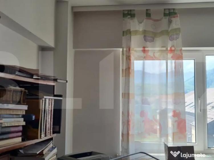 Apartament cu 3 Camere Spa?ios ?i Luminos de Vanzare Z - 9