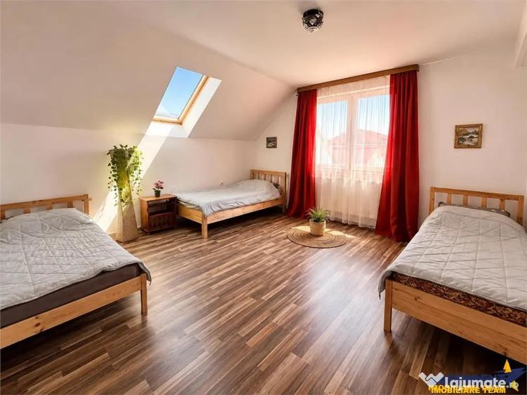 Casă cu 4 camere cu Teren 3227 Mp în Central