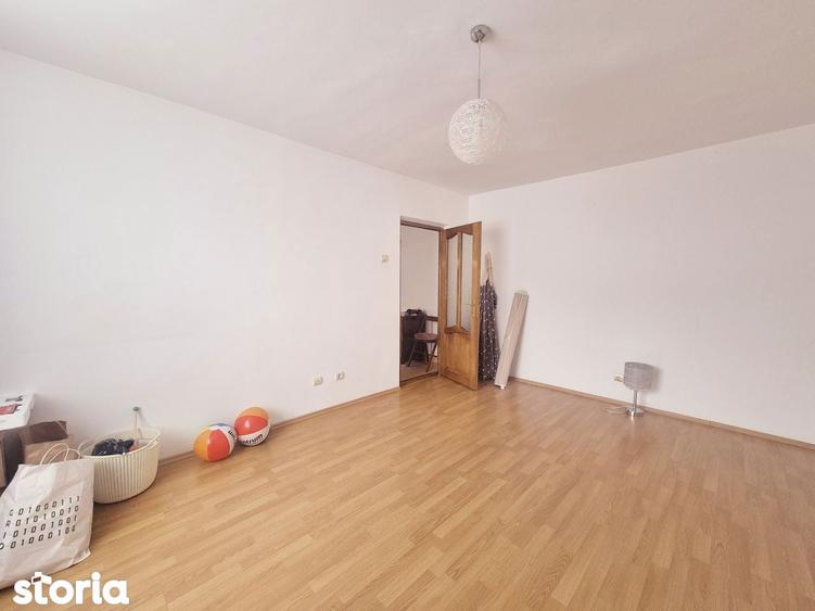 Apartament decomandat cu 2 camere, etaj 3, zona Precista - 8