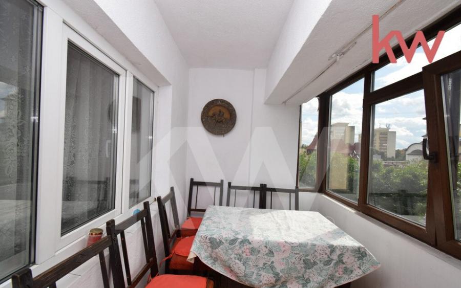 Apartament 4 camere Sarari decomandat, - schimb cu 2 camere - 6