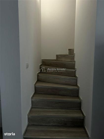 Casă cu 5 camere cu Teren 500 Mp în Crevedia