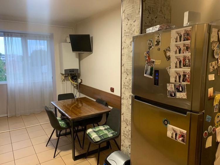 Apartament cu 3 camere în zona, mobilat si utilat -  Piata Centrala - 17