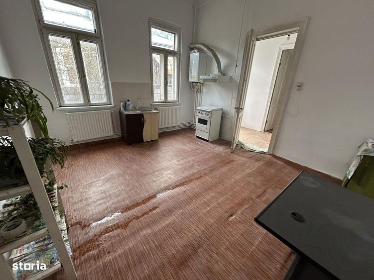 Zona centrala, 3 camere, 300 mp teren, - 3