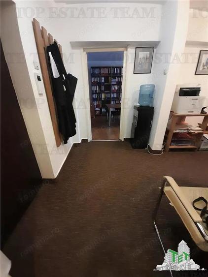 Piata Unirii chiar la metrou in exclusivitate vanzare 2 camere cu loc de parcare - 11