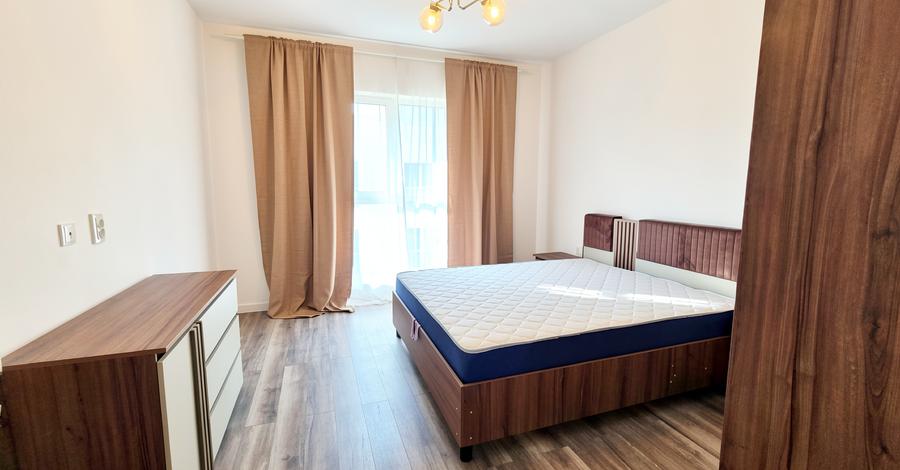 Apartament cu 2 camere decomandat în Titan