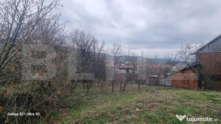 TEREN INTRAVILAN cu costructie pe teren La 2 km de Manastire - 3