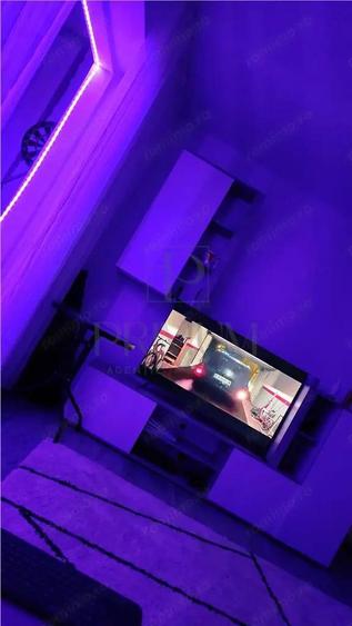 UMT - 3 CAM - DECOMANDAT - ETJ.2 - 2 BAI - RENOVAT MOBILAT - CENTRALA - IZOLAT - 5