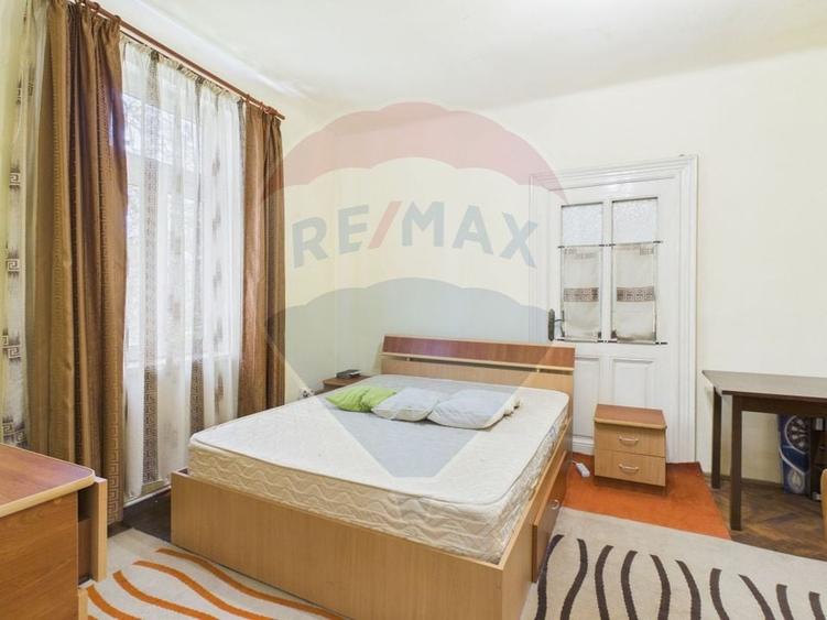 Apartament cu 3 camere decomandat, mobilat în Unirii