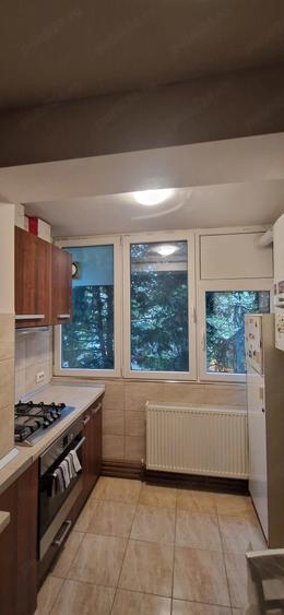 Apartament cu 2 camere semidecomandat, mobilat în Hipodrom 3