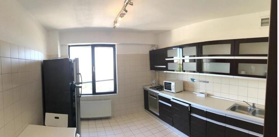 Apartament cu 3 camere decomandat, mobilat în Parcul Circului