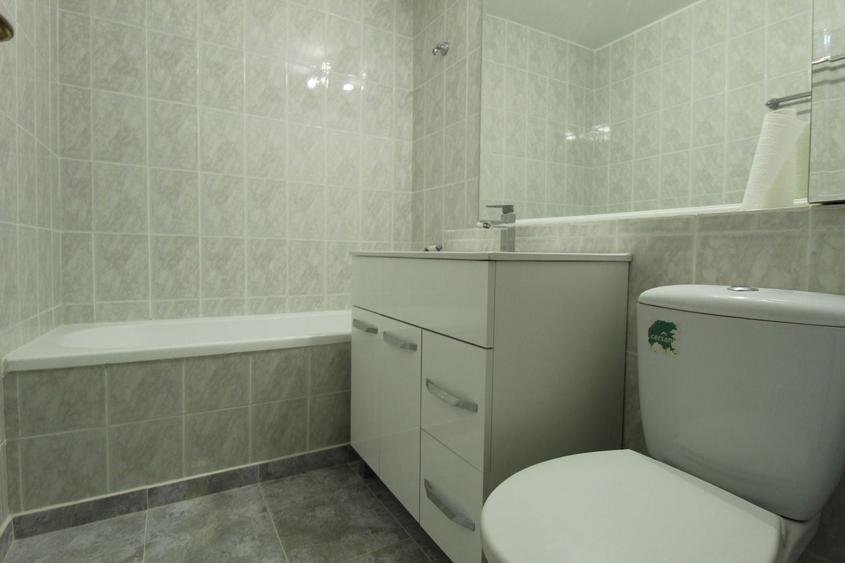 Apartament cu 2 camere decomandat, mobilat în P-ța Alba Iulia