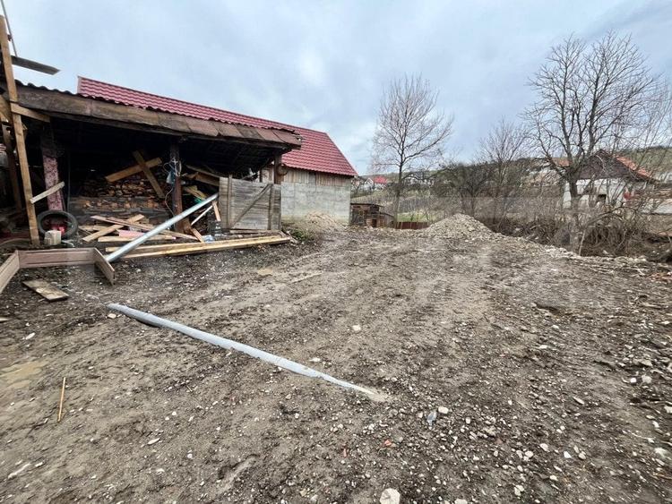Casă individuală cu 4 camere cu Canalizare în Exterior Nord