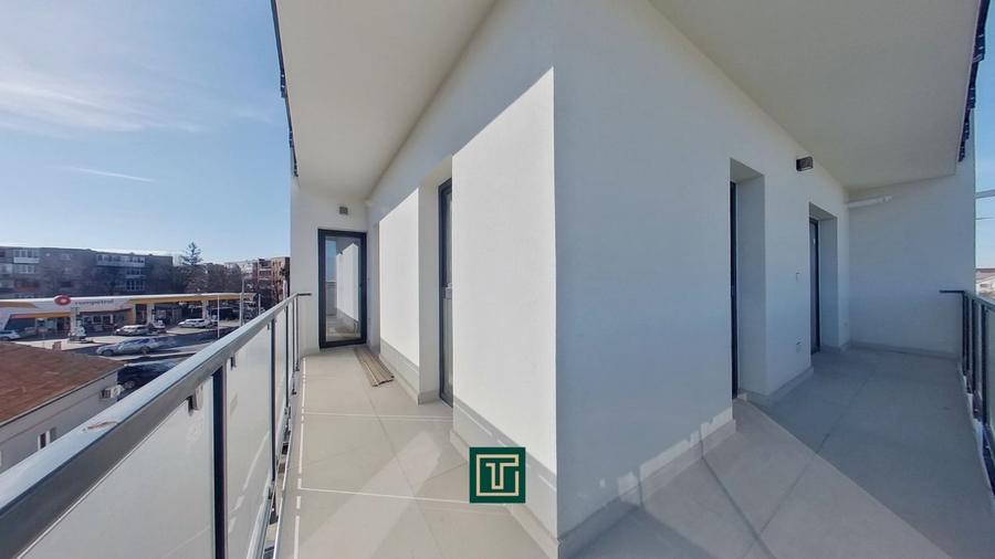 Apartament cu 3 camere decomandat în Miorița