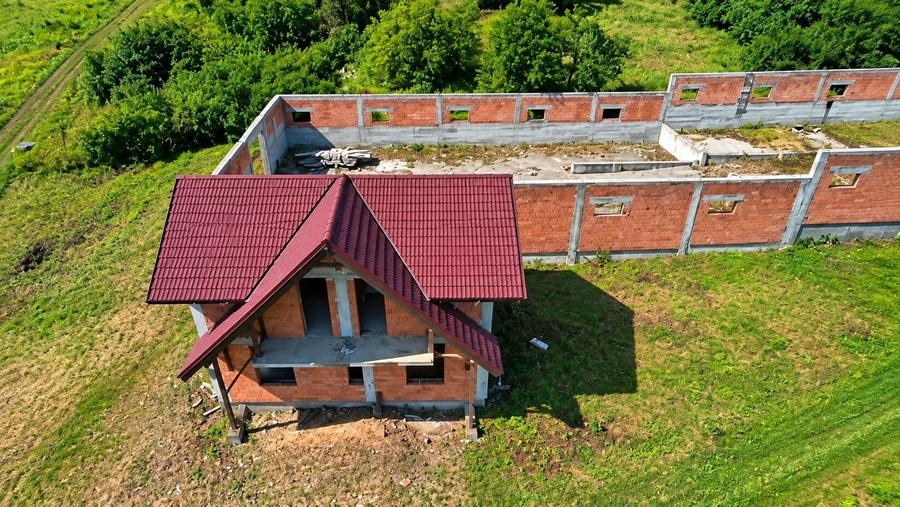 Vand casa plus anexa agricole sau industriale - 8