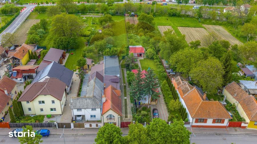 Casă cu 4 camere cu Teren 1673 Mp în Central