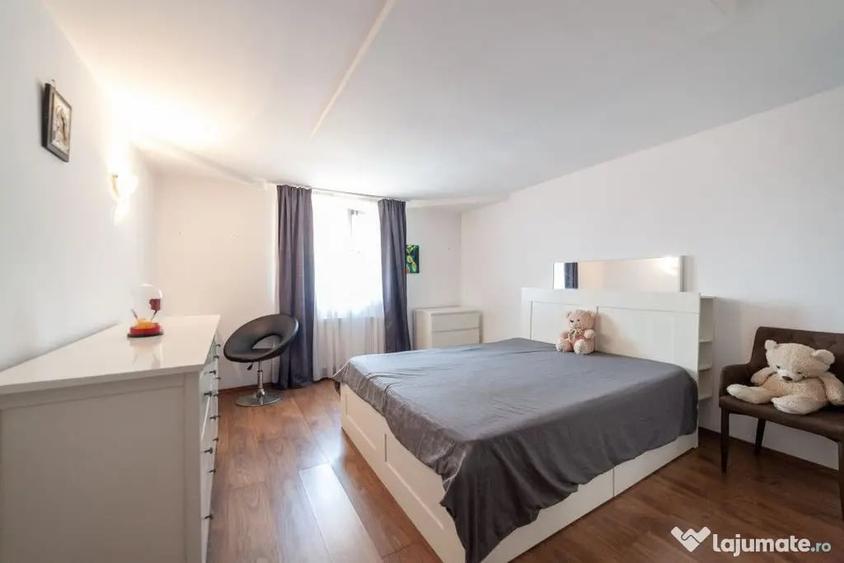 Casă cu 4 camere cu Teren 1175 Mp în Central