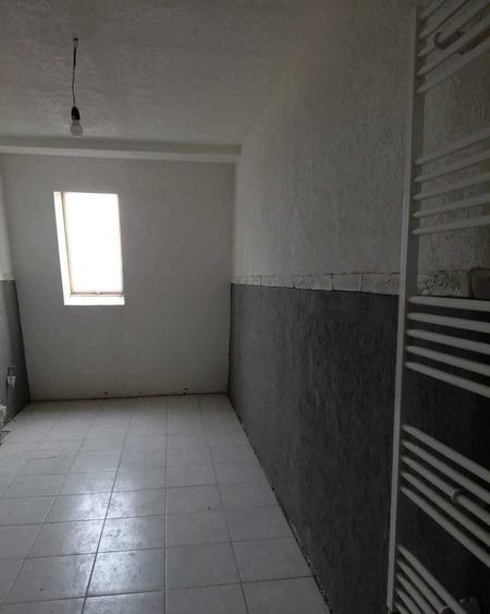 Apartament cu 4 camere decomandat în Mihai Viteazul