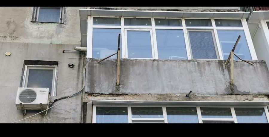 Apartament cu 3 camere decomandat în Călărași