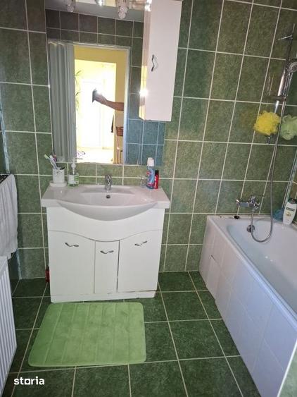 Casă cu 4 camere cu Teren 800 Mp în Central