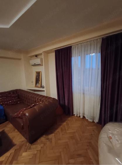Apartament cu 3 camere decomandat în Snagov