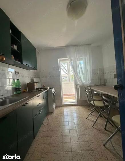 90000 euro .. 2 camere cu centrala .. etaj intermediar - 6