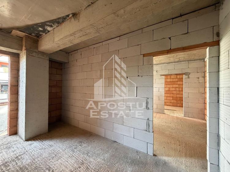 Apartament cu 3 camere semidecomandat în Iosefin