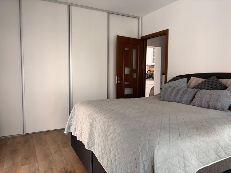 Apartament cu 2 camere decomandat în Florești